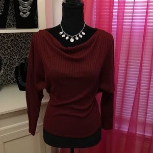 WINE COLORED TOP